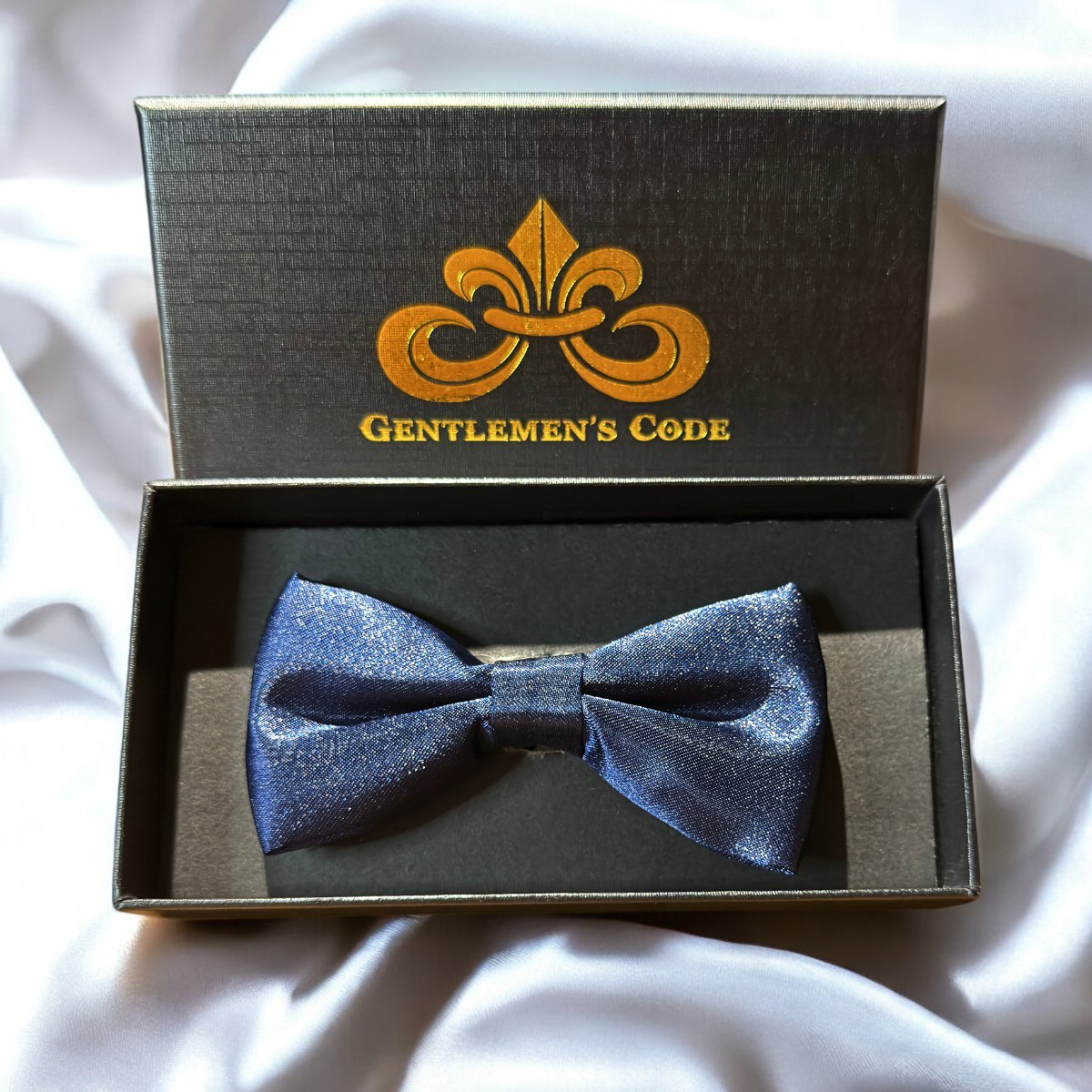 Nœud Papillon Petit Gentleman Satiné Bleu Marin - Gentlemen's Code