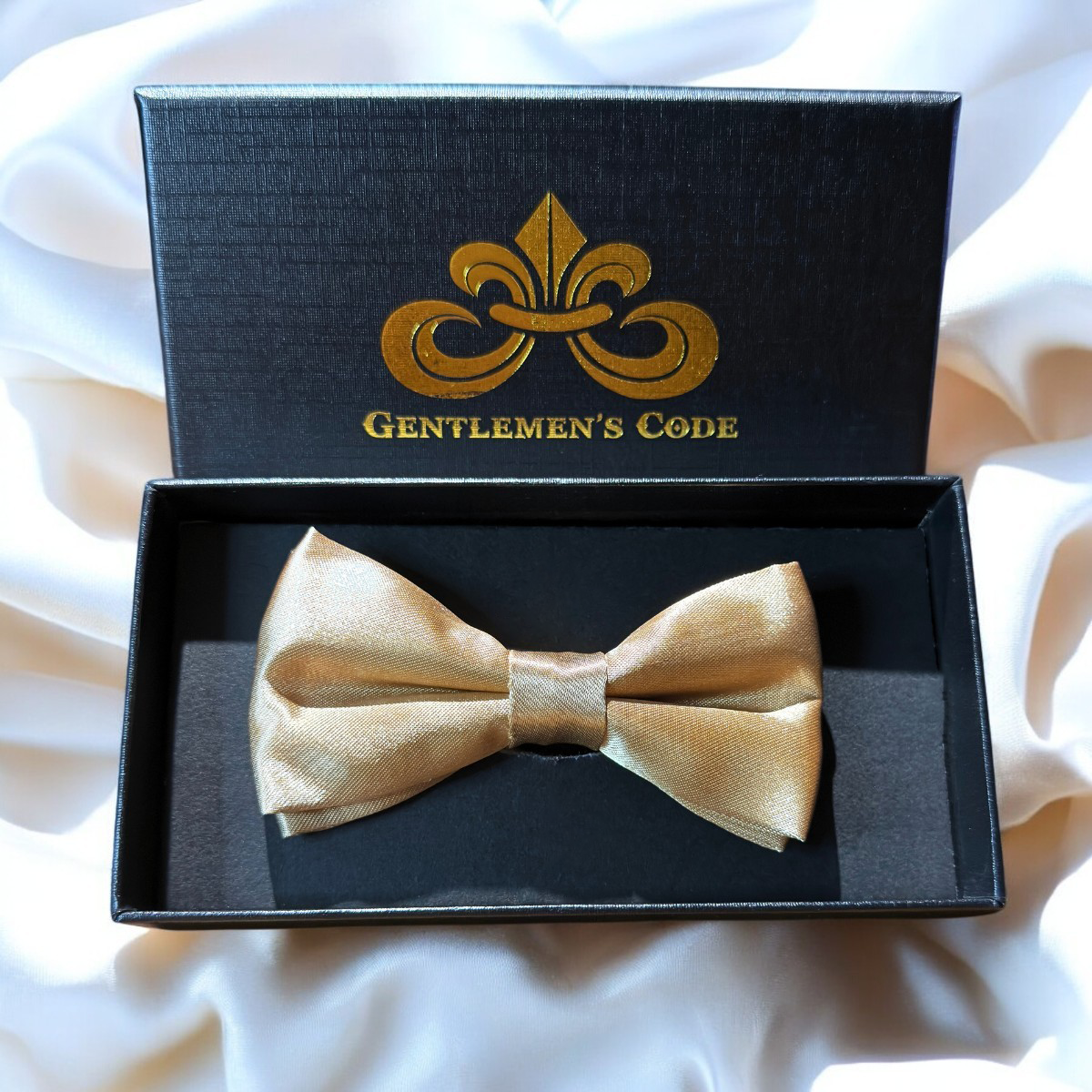 Nœud Papillon Petit Gentleman Satiné Crème - Gentlemen's Code