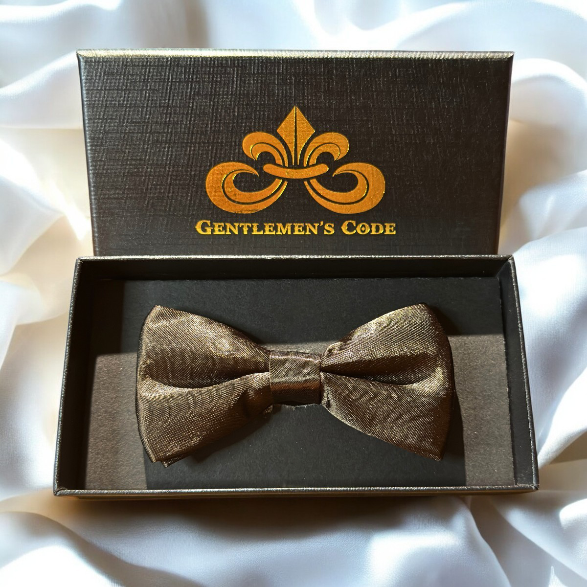 Nœud Papillon Petit Gentleman Satiné Marron - Gentlemen's Code