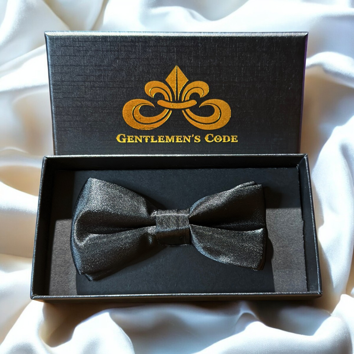 Nœud Papillon Petit Gentleman Satiné Noir - Gentlemen's Code