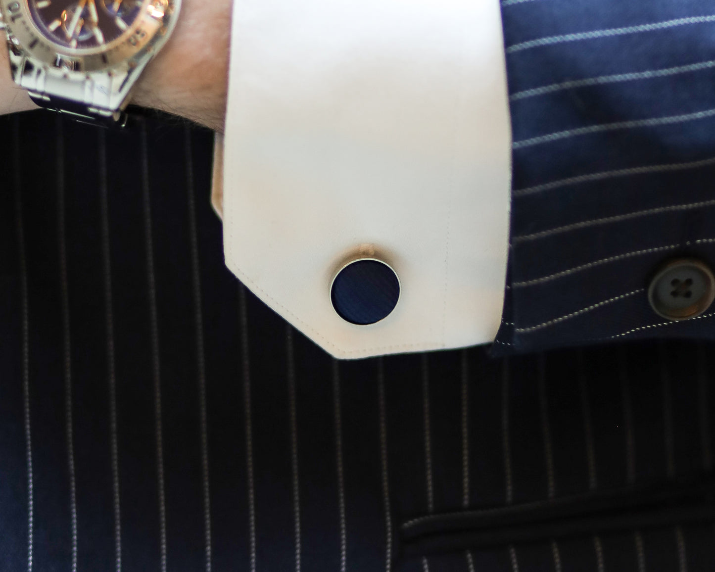 Ensemble Cravate, Mouchoir de Poche, Pince à Cravate et Boutons de Manchette Bleu Marin - Gentlemen's Code
