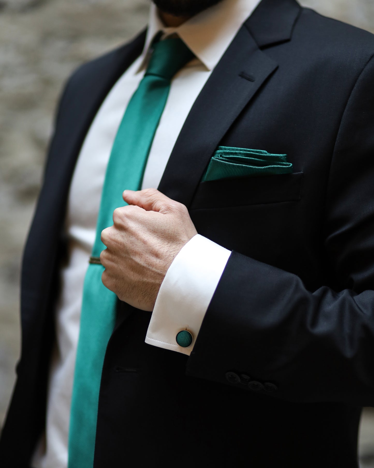 Ensemble Cravate, Mouchoir de Poche, Pince à Cravate et Boutons de Manchette Vert Forêt - Gentlemen's Code